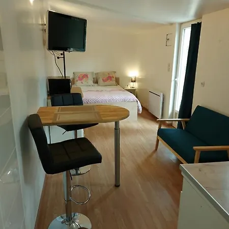 Apartamento Au Calme Wifi 600m Centre Parking Prive