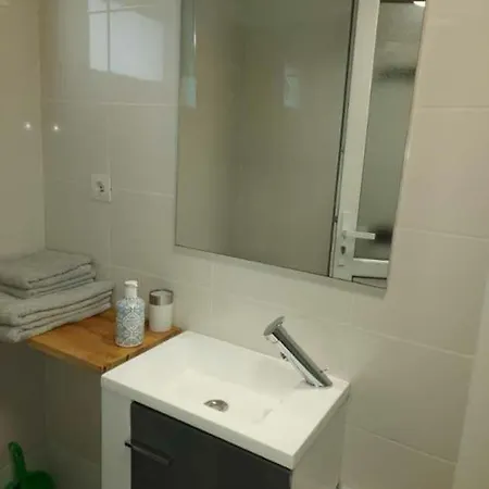 Apartment Au Calme Jardin Parking Prive Climatiseur